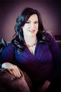 Julia McCurley, Austin matchmaker