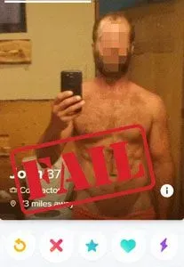 Tinder selfie fail example