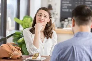 Boston singles on an awkward first date.